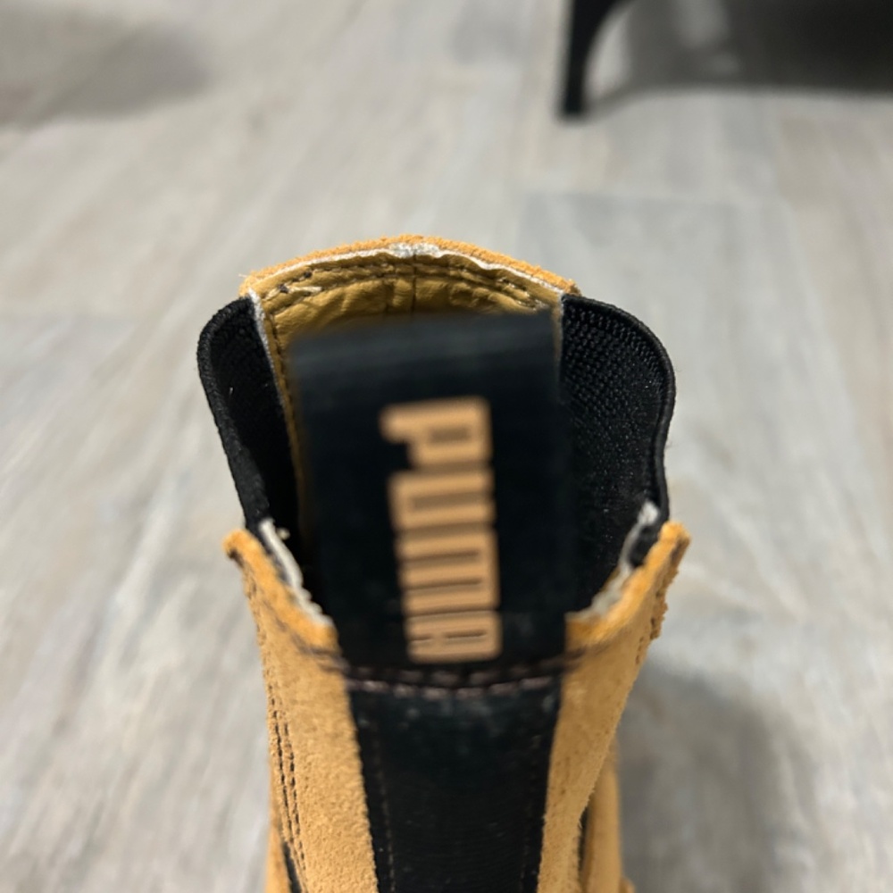 LIKE NEW! Women's Puma Mayze Tan Suede Platform Ankle Boot - 6 - Picture 9 of 14